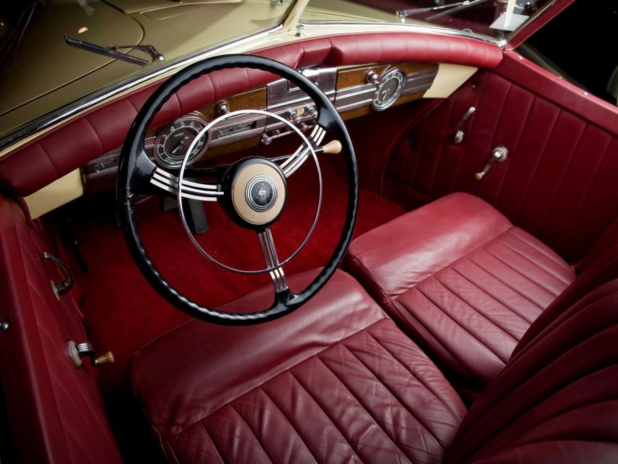  Packard Eight Convertible Victoria by Darrin 1939 года  (фото 3 из 4)